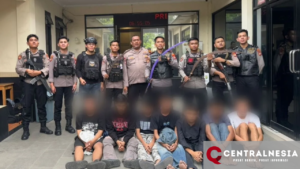 Polisi Tangkap Tujuh Remaja Bersenjata Tajam Hendak Tawuran di Cengkareng